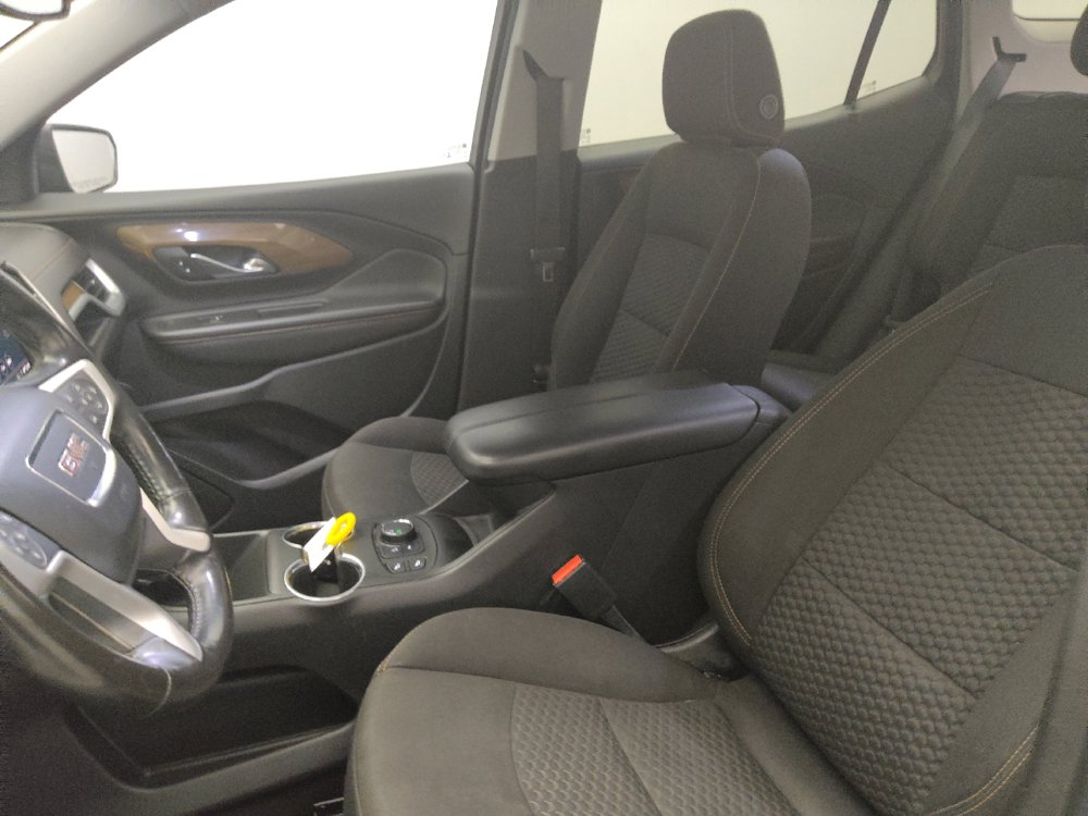 Used 2020 GMC Terrain SLE w/ Driver Convenience Package FWD image 17