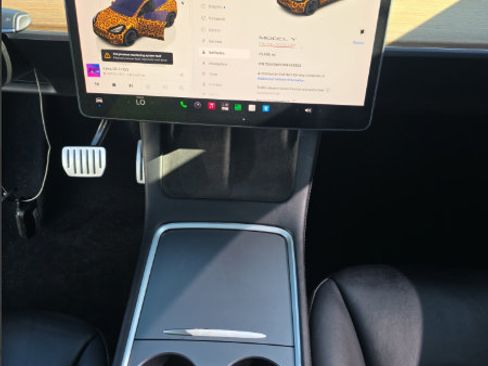 Used 2022 Tesla Model Y Performance AWD/4WD image 5