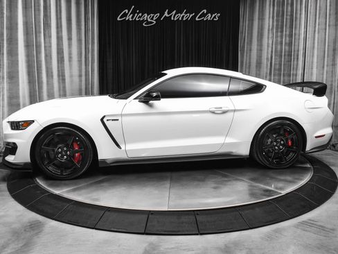 Used 2017 Ford Mustang Shelby GT350R w/ GT350R Equipment Group 920A image 1