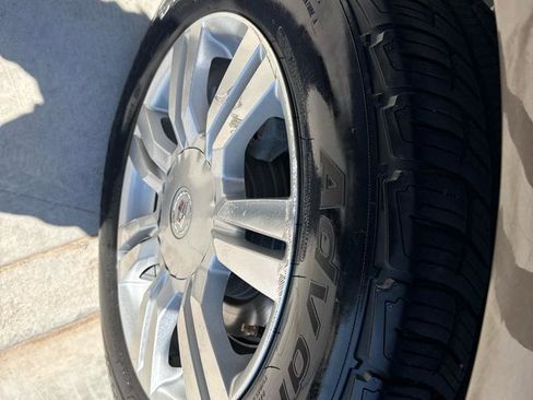 Used 2015 Cadillac SRX Luxury image 19