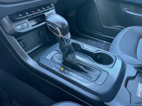 Used 2022 Chevrolet Colorado Z71 image 19