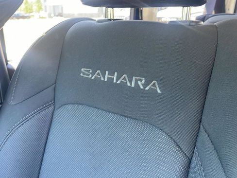 Used 2020 Jeep Wrangler Unlimited Sahara image 23