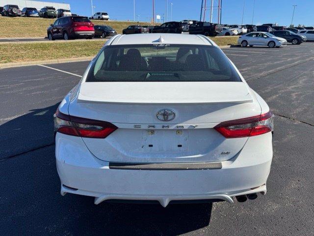 Used 2023 Toyota Camry SE FWD image 4