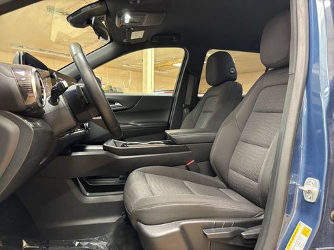 Used 2025 Chevrolet Equinox LT AWD/4WD image 27