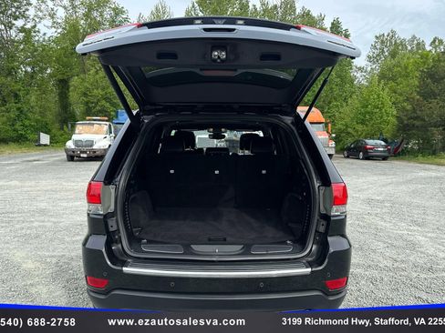 Used 2018 Jeep Grand Cherokee Limited AWD/4WD image 11