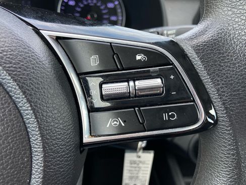 Used 2022 Kia Forte LXS FWD image 21
