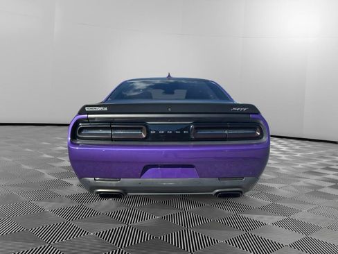 Used 2016 Dodge Challenger SRT Hellcat RWD image 8