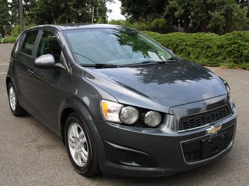 Used 2012 Chevrolet Sonic LT FWD image 2