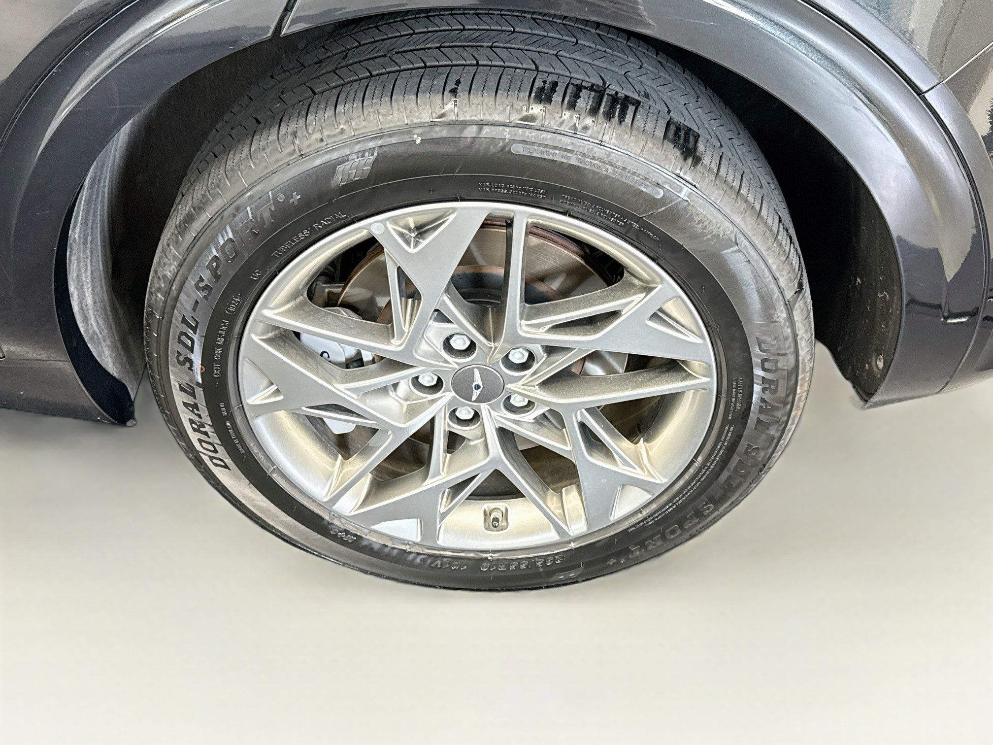 Used 2025 Genesis GV70 2.5T AWD/4WD image 11