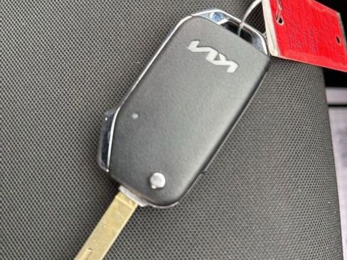 Used 2024 Kia Sportage LX image 24