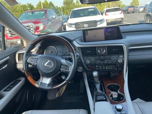 Used 2019 Lexus RX 350L AWD w/ Premium Package image 8