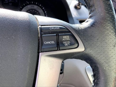 Used 2013 Honda Odyssey EX-L image 25