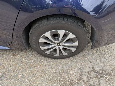 Used 2022 Toyota Corolla LE w/ Carpet Mat Package (TMS) FWD image 15