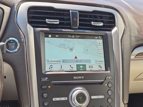 Used 2017 Ford Fusion Energi Titanium FWD image 26
