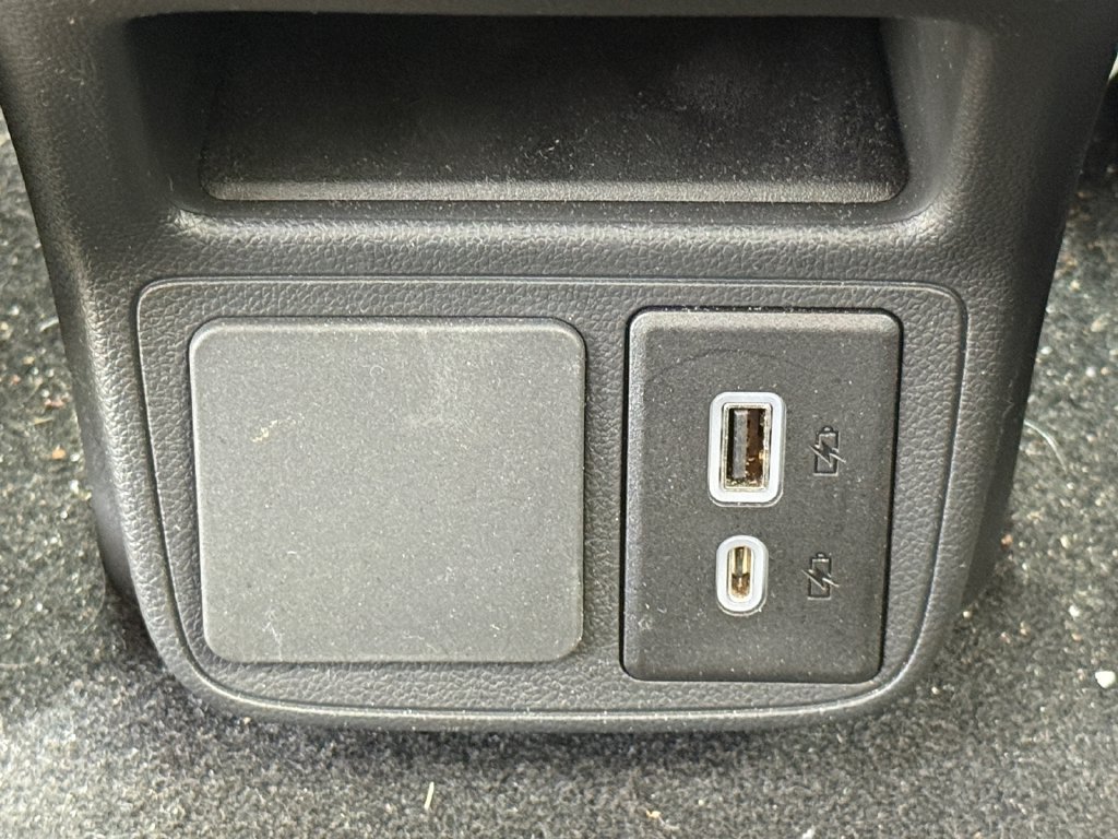 Used 2020 Buick Encore GX Preferred w/ Cold Weather Comfort Package AWD/4WD image 36