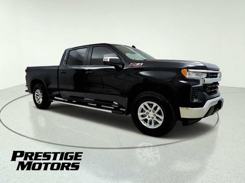 Used 2024 Chevrolet Silverado 1500 LT w/ Z71 Off-Road Package AWD/4WD image 10