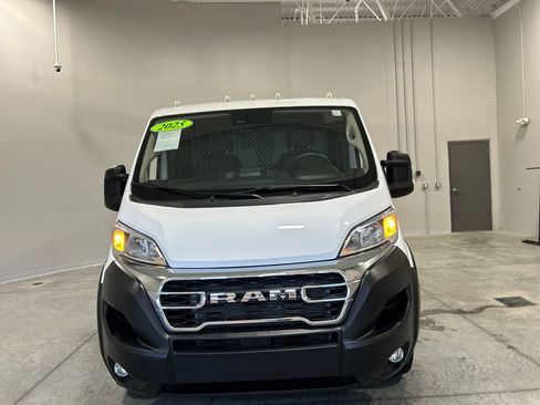 Used 2025 RAM ProMaster 2500 w/ U-Haul Equipment Group FWD image 3
