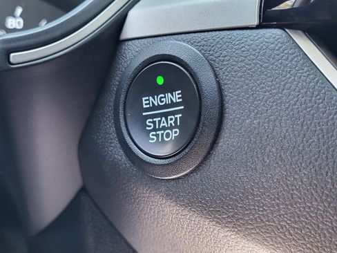 Certified 2022 Ford Escape SEL image 24