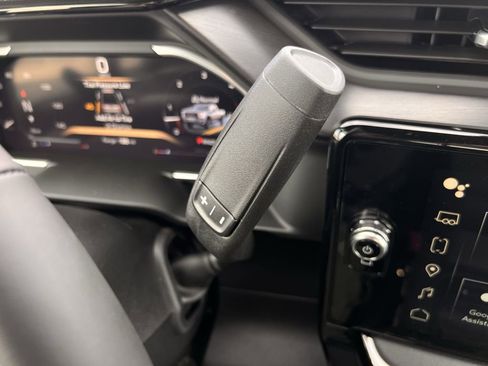 New 2026 GMC Sierra 2500 AT4 w/ AT4 Premium Plus Package image 17