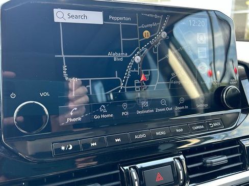 Used 2023 Nissan Pathfinder Platinum image 17