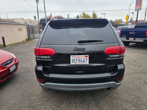 Used 2014 Jeep Grand Cherokee Laredo w/ Quick Order Package 23E image 4