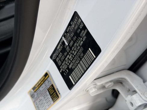 Used 2025 Hyundai Venue SEL FWD image 26