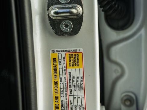 Used 2016 GMC Yukon SLT w/ Open Road Package image 47