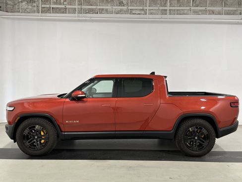 Used 2022 Rivian R1T Adventure AWD/4WD image 2