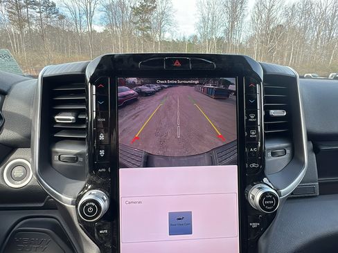 Used 2025 RAM 2500 Big Horn image 33