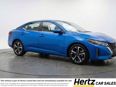 Used 2025 Nissan Sentra SV image 1