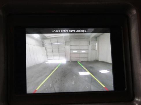 Used 2023 Dodge Challenger SXT RWD image 27
