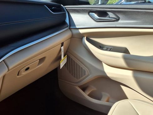 New 2025 Jeep Grand Cherokee L Limited image 14