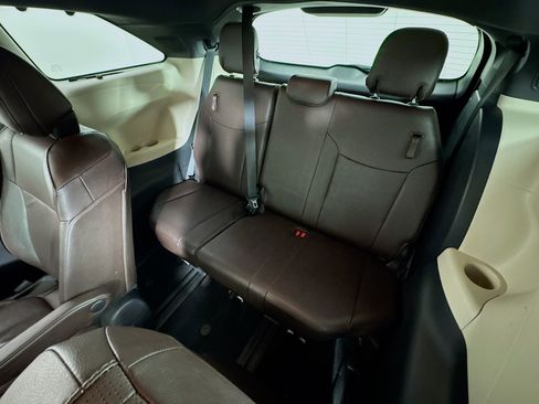 Certified 2023 Toyota Sienna Platinum AWD/4WD image 22