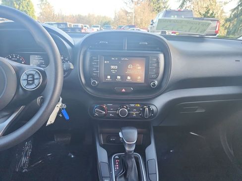 Used 2020 Kia Soul LX image 47