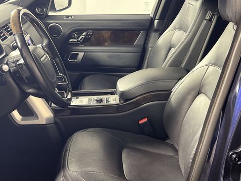 Used 2019 Land Rover Range Rover HSE image 13