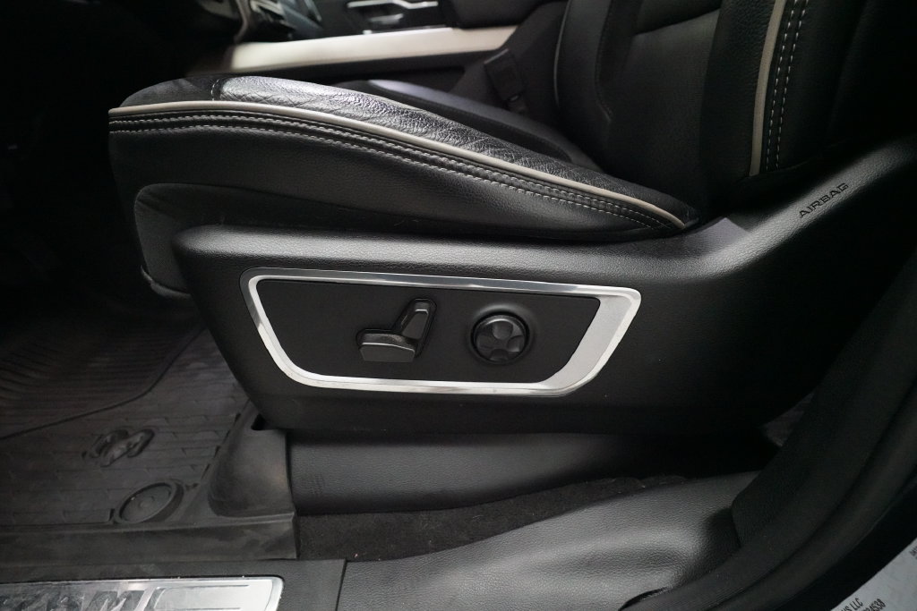 Used 2021 RAM 1500 Laramie AWD/4WD image 28