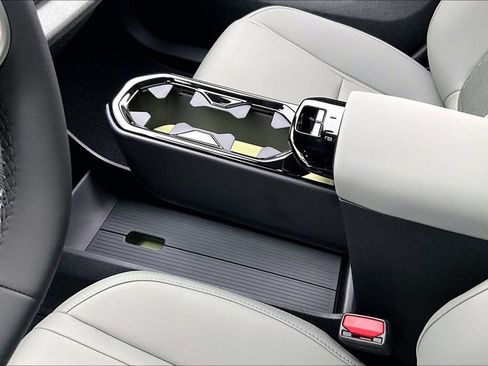 New 2026 Volvo EX30 Plus w/ Protection Package Premier AWD/4WD image 25