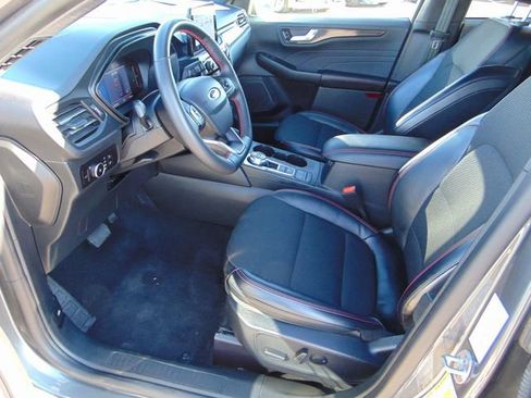 Used 2025 Ford Escape ST-Line Select image 10