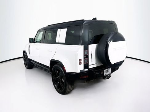 Used 2026 Land Rover Defender 110 X-Dynamic SE AWD/4WD image 7