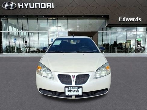 Used 2009 Pontiac G6 GT w/ Premium Package FWD image 3