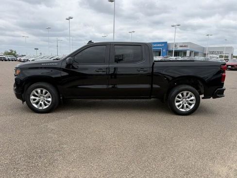 Used 2023 Chevrolet Silverado 1500 Custom RWD image 6