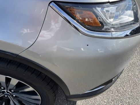 Used 2020 Mitsubishi Outlander SE image 18