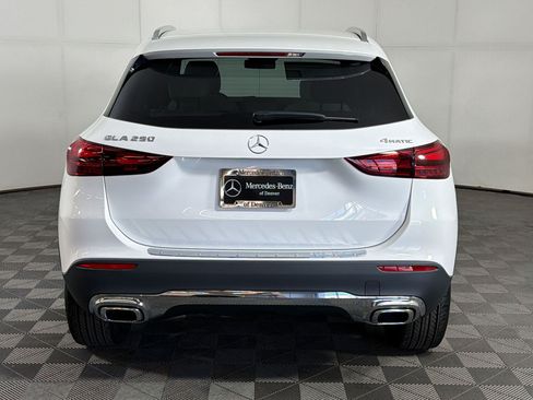 Used 2026 Mercedes-Benz GLA 250 4MATIC image 10