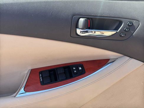 Used 2011 Lexus ES 350 FWD image 9