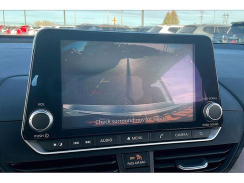 Used 2024 Nissan Altima 2.5 SV image 23