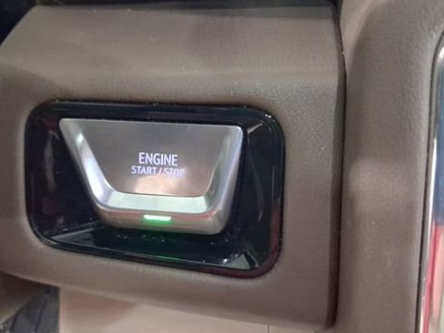Used 2025 GMC Yukon XL Denali w/ Sun & Power Step Package AWD/4WD image 33