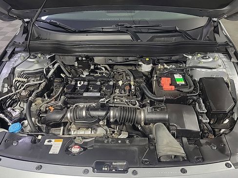 Used 2018 Honda Accord LX image 13