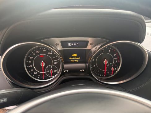 Used 2017 Mercedes-Benz SL 550 image 34