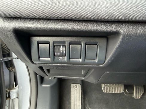 Used 2024 Subaru Outback Premium AWD/4WD image 23