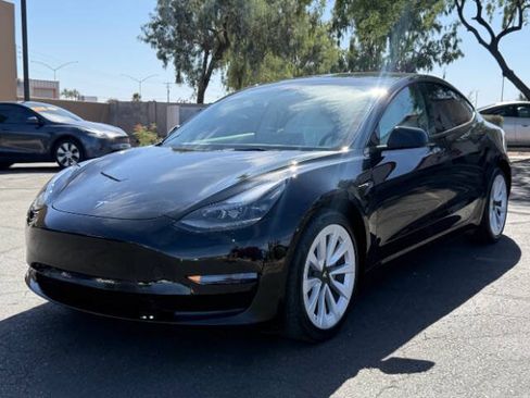 Used 2023 Tesla Model 3 Standard Range RWD image 7